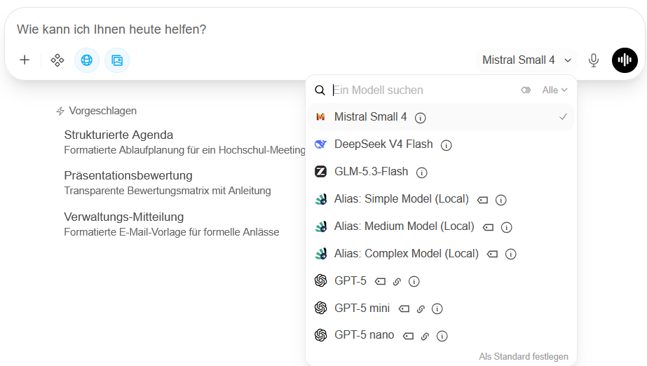 Benutzeroberfläche eines KI-Textgenerators mit Modellauswahl.
