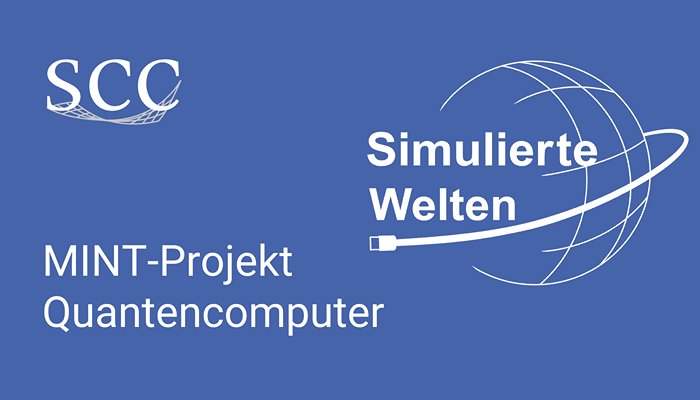 Logo-Bild mit Schriftzug “SCC” links und “Simulierte Welten” mit Globus-Icon sowie Text “MINT-Projekt Quantencomputer” rechts.