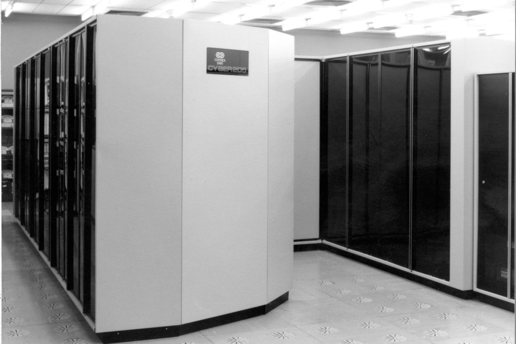 HPC-System Cyber 205